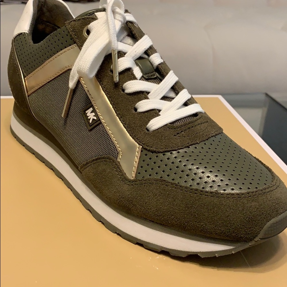 NEW Michael Kors shoes.